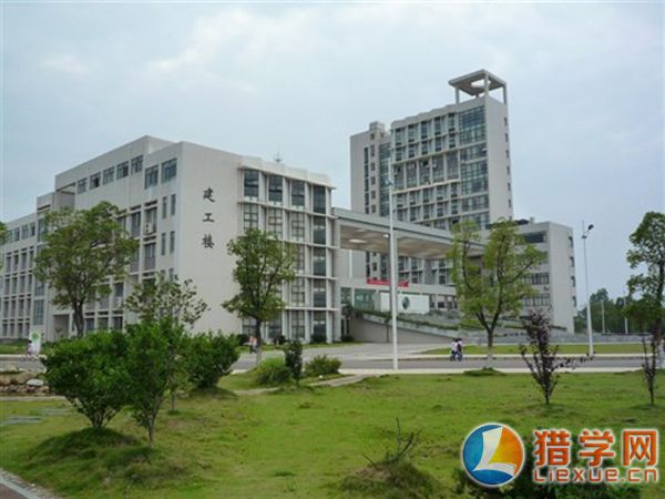 南昌大学校园风光