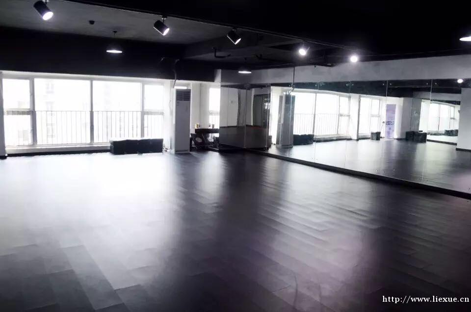 深圳艺尚国际舞蹈学校