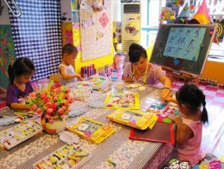 武汉叮铛宝贝儿童美术活动中心