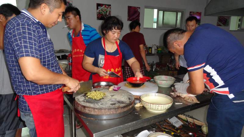 味正重慶雞公煲培訓(xùn) 教真技術(shù)