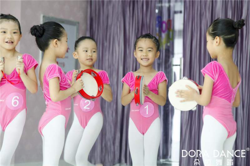 海量高清图片带您走进中国舞考级现场！