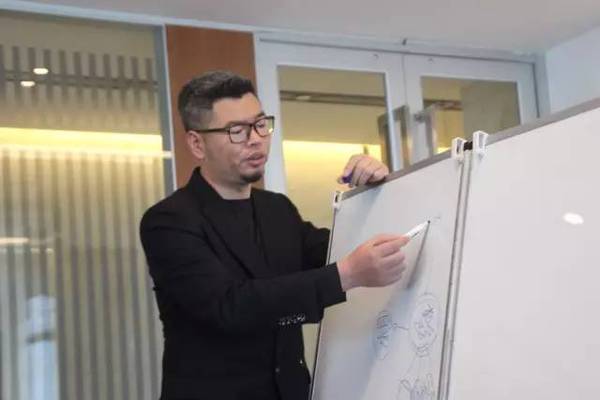 《逆向盈利》之《一次性解决钱的问题》（周导策划）