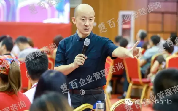 《慧百商战》讲什么？