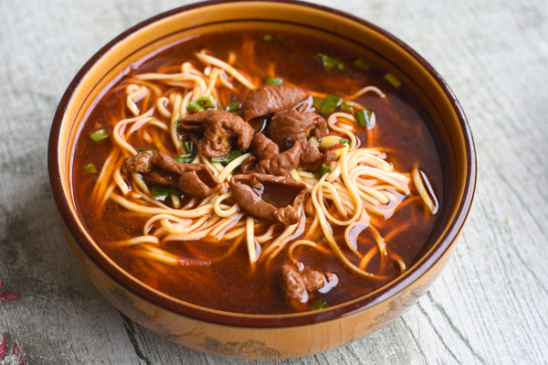 開個(gè)牛肉面館多少錢