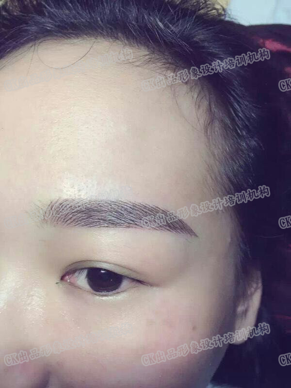韩式半永久