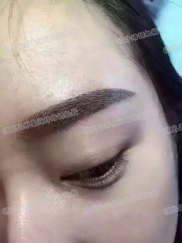 韩式半永久