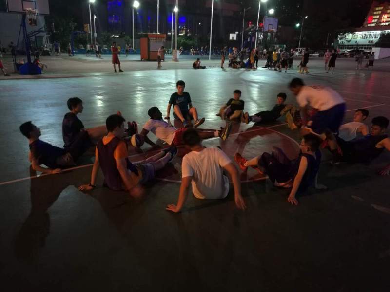 阳光外教篮球训练营