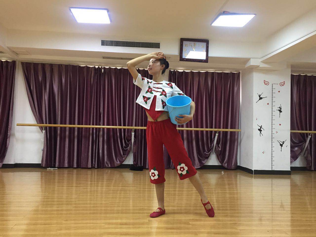 高考艺考民族舞蹈课程