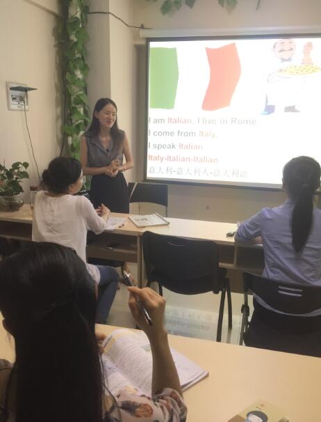 南宁旅游英语口语走出国门英语没在怕的