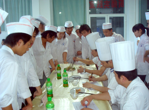 华南职业学校“华南杯”烹饪大赛