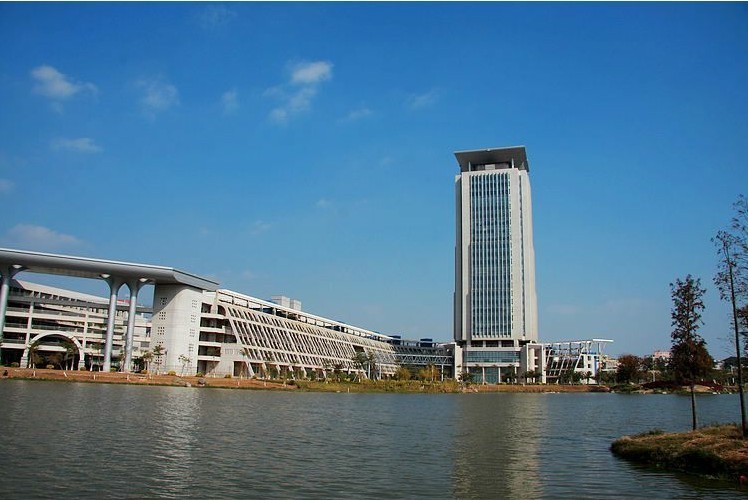 华侨大学校园风光 华侨大学校园风光