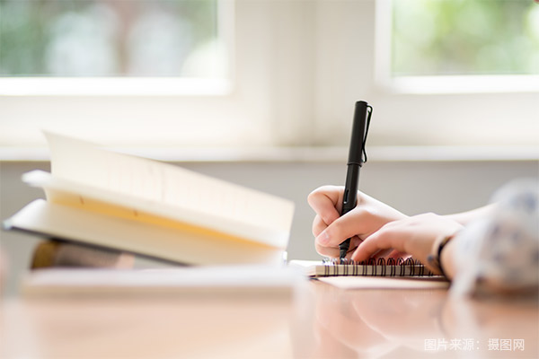 自考本科毕业证什么时候发放 自考申请学士学位