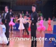 中国民族民间舞考级班课程